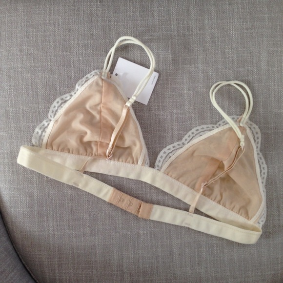 nwt uo cream delicate lace bralette - Picture 3 of 6